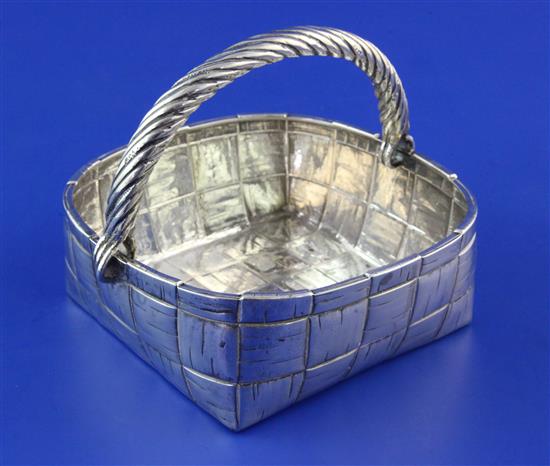 A 19th century Russian 84 zolotnik silver bon bon dish in the form of a woven basket, 7 oz.